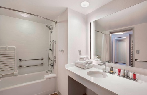 Downtown Louisville Hotel | Louisville Marriott Downtown