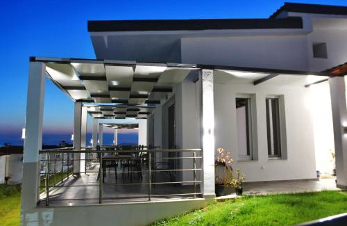 Kassandra House | LOUTRA VILLAS
