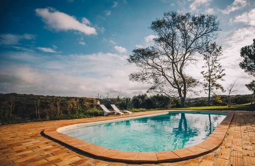 Almadena Ski Chalet | Love and a hut: nature, beach, pool