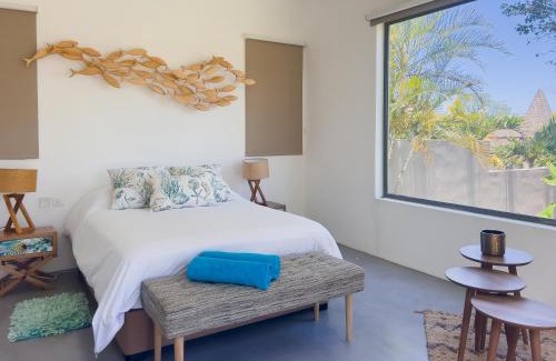 Cap Malheureux Apartment | Love Room with Infinity Pool in Tropical Garden