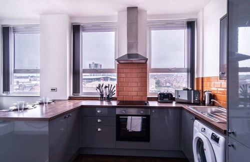 Blackburn Apartment | Lovely 1 Bed Flat in Central Blackburn w Views