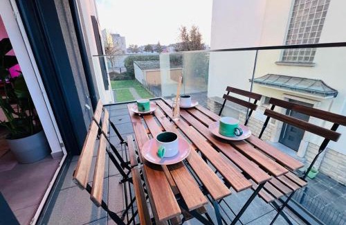 Bonnevoie Apartment | Lovely 1 bedroom apartment w balcony&parking-BON10