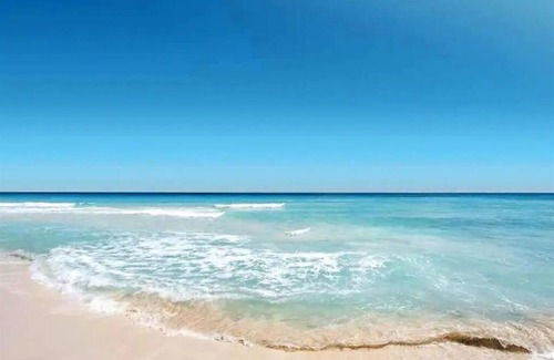 Sarasota Apartment | Lovely 1 Bedroom Unit Across from Lido Key Beach