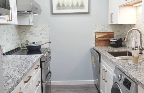 Mountain View Condo | Lovely 1B1B condo with patio near downtown MTV
