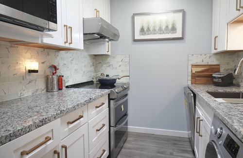 Mountain View Condo | Lovely 1B1B condo with patio near downtown MTV