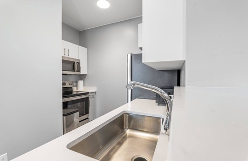 Everett Apartment | Lovely 1BR Near Encore Boston 3941