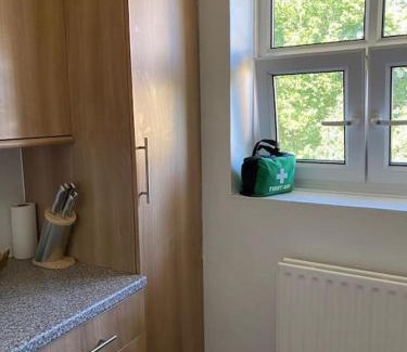 Bishop's Apartment | Lovely 2 bedroom flat in greater london