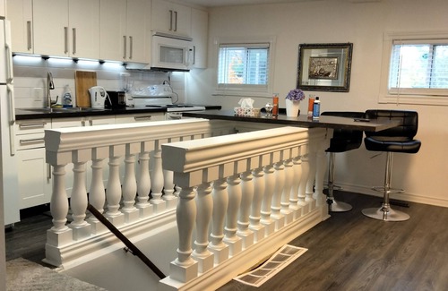 Waubaushene Apartment | Lovely 2-Bedroom Rental by Georgian Baynclose to national park, Tim Horton, LCBO
