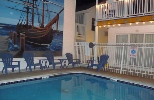 Hampton Apartment | lovely 2-bedrooms with pool #1