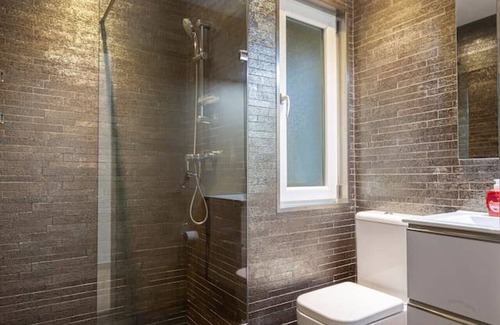 Tal-Ghoqod Apartment | Lovely 2BR home in St Julians with Private Balcony