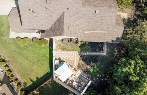 Galindo House | Lovely 3br hot tub+ cold plunge