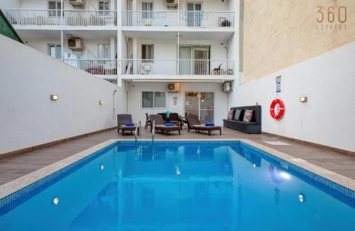 Tal-Ibrag Apartment | Lovely 3BR maisonette, spacious with Wifi, AC & Pool by 360 Estates