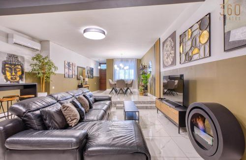 Tal-Ibrag Apartment | Lovely 3BR maisonette, spacious with Wifi, AC & Pool by 360 Estates