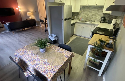 North College Park House | Lovely and Spacious 2 Bedroom 1 Bathroom in Seattle