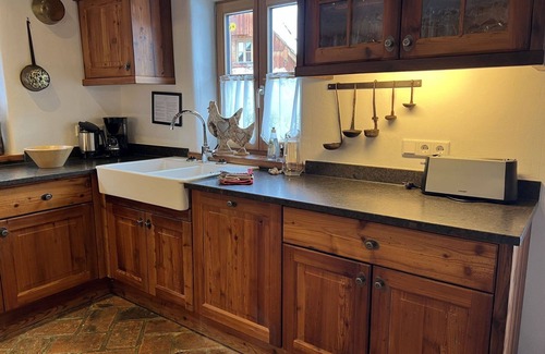 Sankt Martin House | Lovely apartment in villa for 6 people with WIFI, TV, terrace, pets allowed and panoramic view