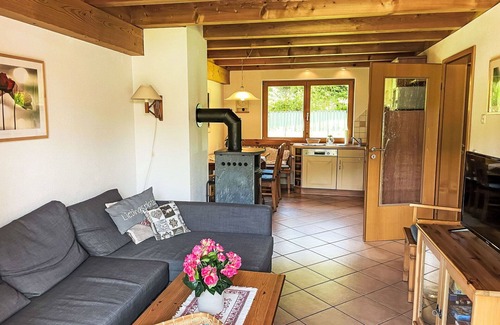 Maxlrain House | Lovely apartment in villa for 6 people with TV and terrace