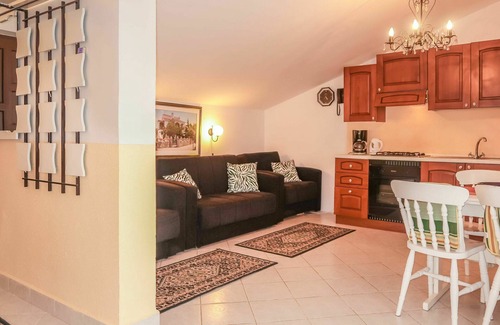 Skrbcici Apartment | Lovely apartment for 6 people with WIFI, A/C, TV and patio