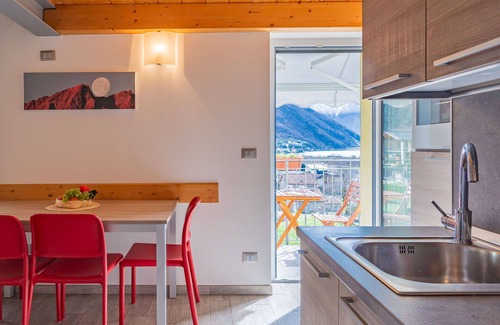 Novate Mezzola Apartment | Lovely apartment for 5 people with WIFI, TV and balcony