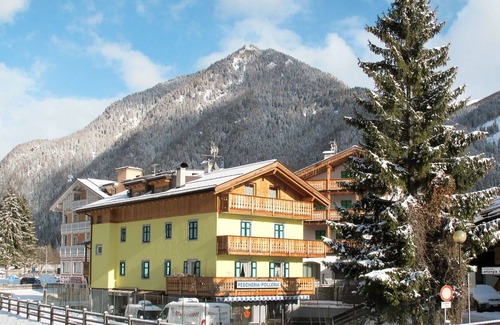 San Giovanni di Fassa Apartment | Lovely apartment for 9 guests with WIFI, TV, balcony, pets allowed and parking