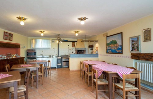 Valloria Apartment | Lovely apartment for 4 guests with pool, A/C, WIFI, hot tub, TV and patio