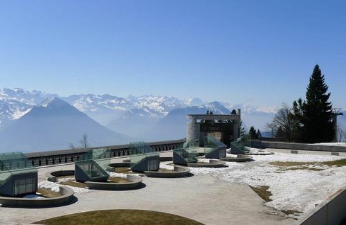 Rigi Kaltbad Apartment | Lovely apartment for 3 people with WIFI, TV, balcony and panoramic view
