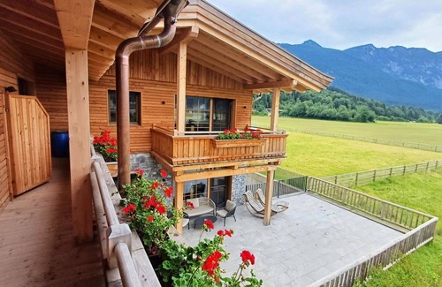 Niederbreitenbach Apartment | Lovely apartment for 4 people with WIFI, TV and terrace