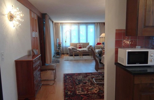 Engelberg Apartment | Lovely apartment for 4 guests with pool, WIFI, TV and balcony