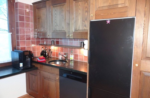 Engelberg Apartment | Lovely apartment for 4 guests with pool, WIFI, TV and balcony