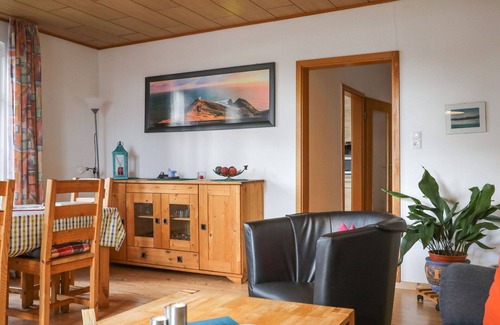 Oberndorf Apartment | Lovely apartment for 6 guests with WIFI, TV, patio and pets allowed