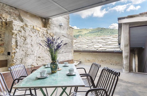 Pietrabruna Apartment | Lovely apartment for 4 people with WIFI, TV and terrace
