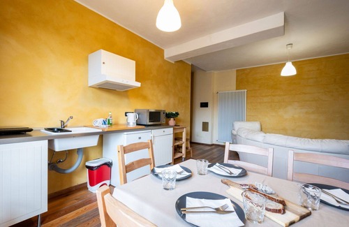 Cortemilia Apartment | Lovely apartment for 6 people with pool, WIFI, TV, terrace and pets allowed