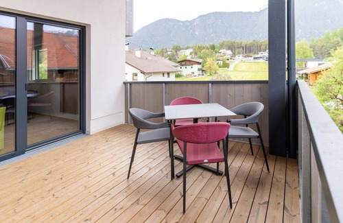 Fronhausen Apartment | Lovely apartment for 4 guests with WIFI, TV and patio