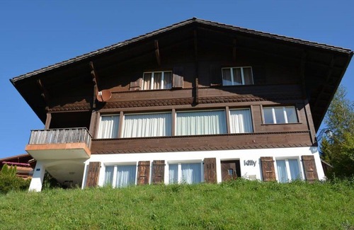 Schoenried Apartment | Lovely apartment for 4 guests with WIFI, TV, balcony and pets allowed