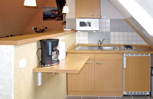 Verchen Apartment | Lovely apartment for 4 people with WIFI, TV, patio and pets allowed