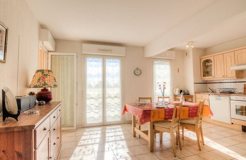 Tarnos Apartment | Lovely apartment for 4 guests with WIFI, TV and terrace