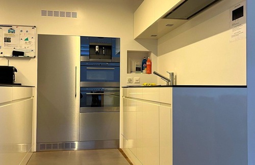 Spiez Apartment | Lovely apartment for 4 guests with WIFI, TV, balcony and pets allowed