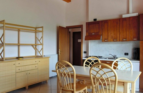 Cunettone-villa Apartment | Lovely apartment for 4 guests with A/C, WIFI, pool, TV, balcony, pets allowed and panoramic view