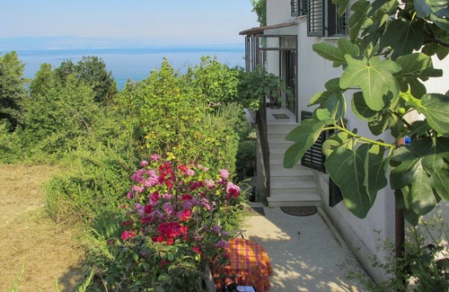 Mosenice Apartment | Lovely apartment for 4 guests with WIFI, TV and terrace
