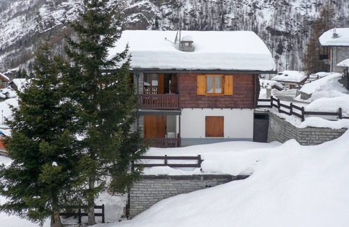 Paquier Apartment | Lovely apartment for 4 guests with WIFI, TV, balcony and pets allowed