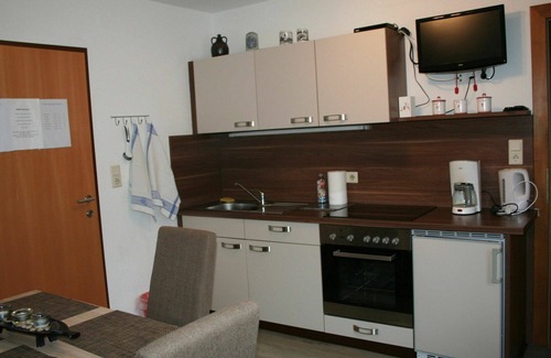 Pians Apartment | Lovely apartment for 4 people with WIFI, TV, patio, pets allowed and panoramic view