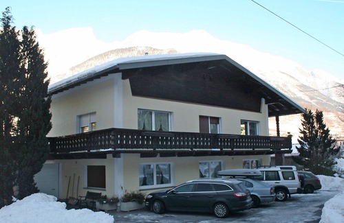 Pians Apartment | Lovely apartment for 4 people with WIFI, TV, patio, pets allowed and panoramic view
