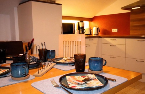 Landeck Apartment | Lovely apartment for 4 people with WIFI, TV, balcony and pets allowed