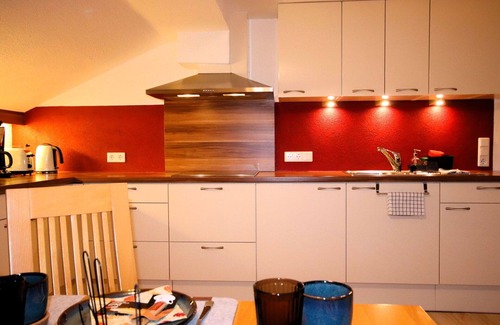 Landeck Apartment | Lovely apartment for 4 people with WIFI, TV, balcony and pets allowed