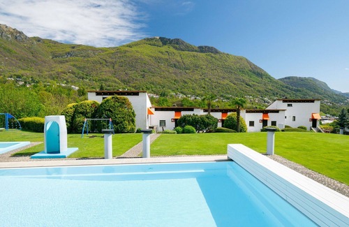 Sonvico Apartment | Lovely apartment for 5 people with WIFI, pool, TV, patio, pets allowed and panoramic view