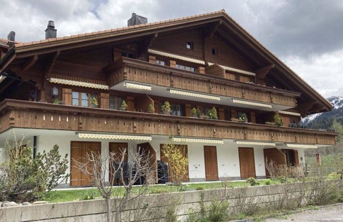 Saanenmoeser Apartment | Lovely apartment for 6 people with WIFI, TV and balcony