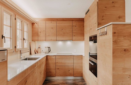 Saanen Apartment | Lovely apartment for 6 guests with WIFI and balcony