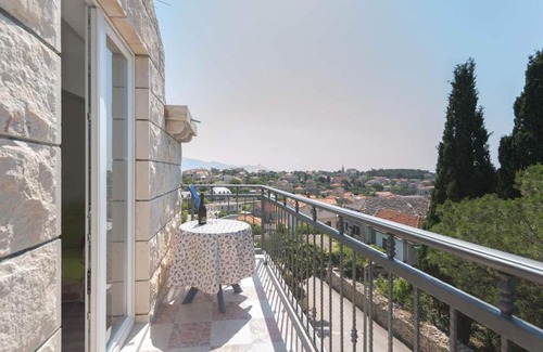 Sumartin Apartment | Lovely apartment for 8 person