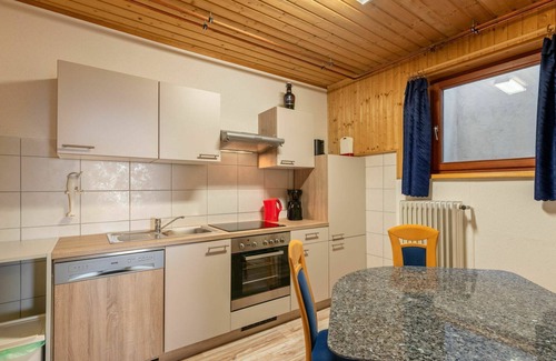 Albeck Apartment | Lovely apartment for 14 guests with WIFI, TV and patio