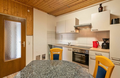Albeck Apartment | Lovely apartment for 14 guests with WIFI, TV and patio