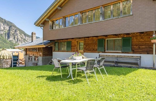 Schwenden Apartment | Lovely apartment for 4 people with WIFI, TV, balcony and pets allowed